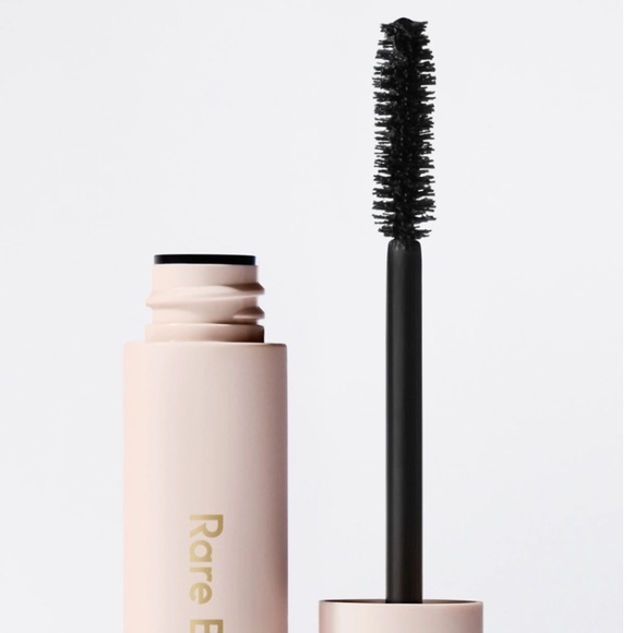 Rare Beauty Perfect Strokes Volumizing Mascara - Picture 7 of 15